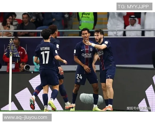 环足奖最佳男足俱乐部候选名单揭晓巴萨蓝军弗拉门戈利物浦巴黎争夺荣誉